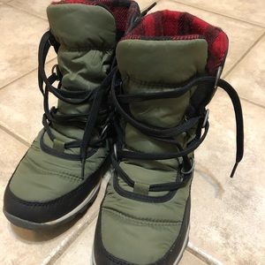 Sorel waterproof insulated boots size 9.5